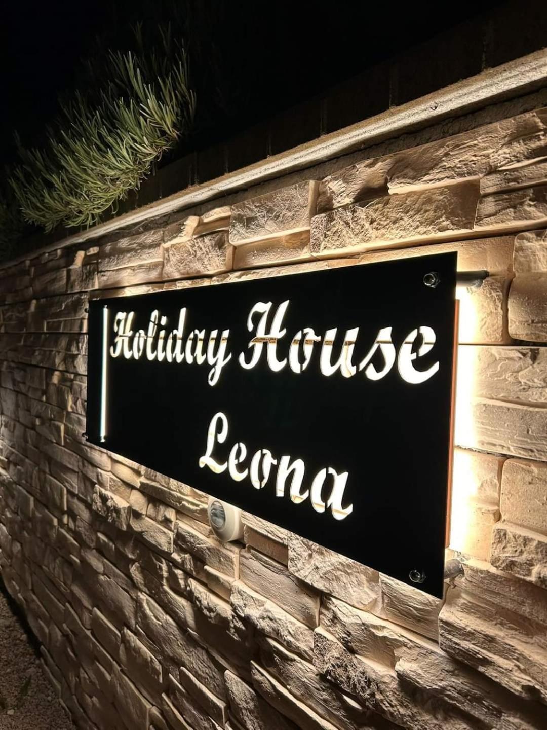 Holiday House Leona Otočac Eksteriør bilde